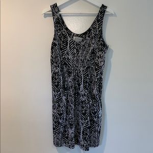 J valdi pocketed dress